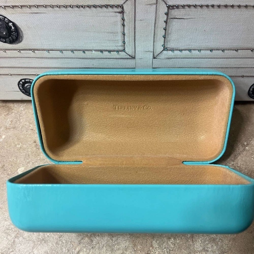 Tiffany & Co. Large Hardshell Sunglasses Case - Picture 9 of 10